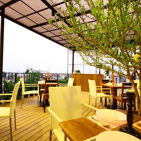 Navinda Chiangmai Hotell Chiang Mai Exteriör bild