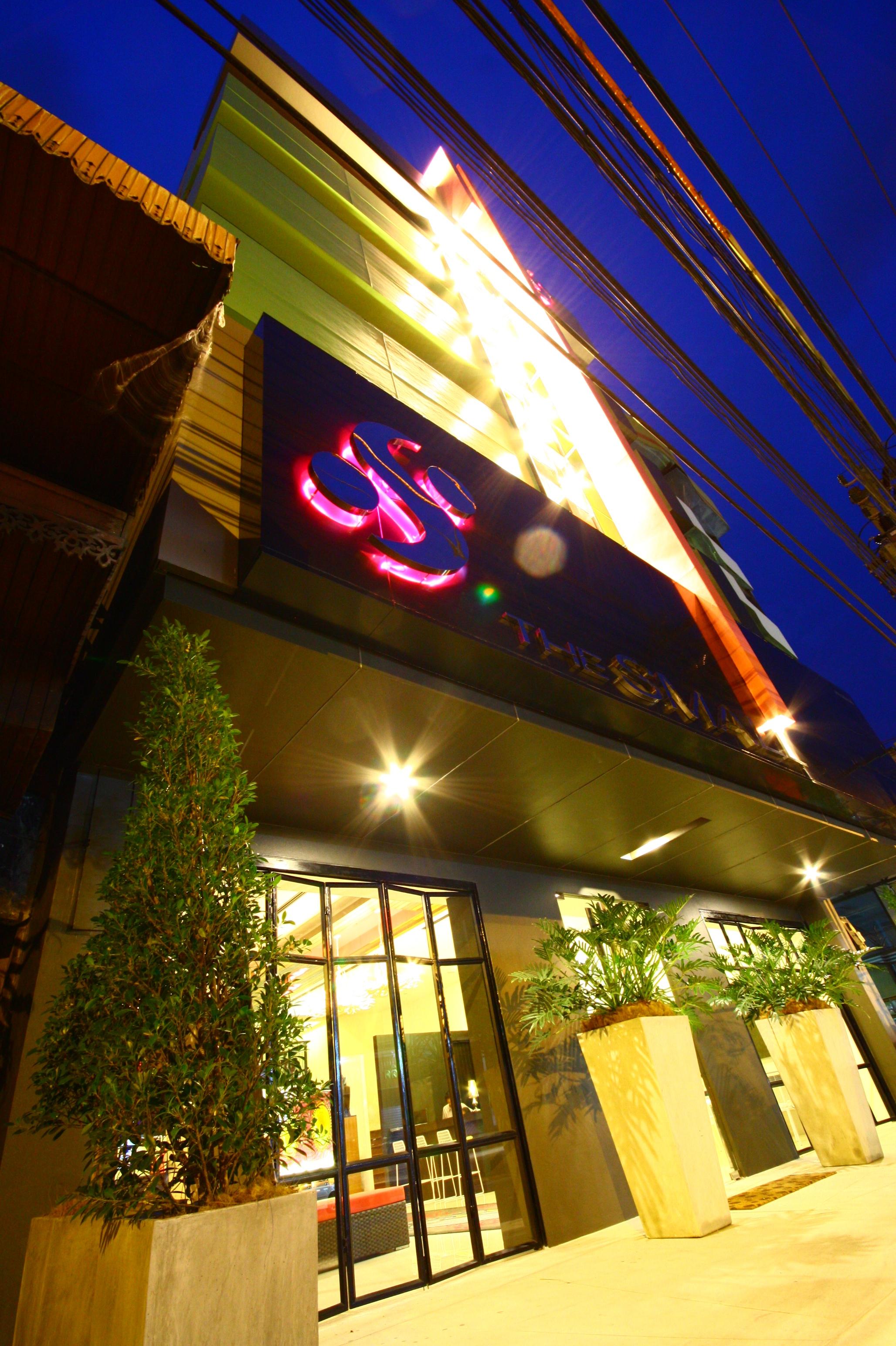 Navinda Chiangmai Hotell Chiang Mai Exteriör bild